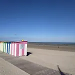 Le Corsaire - Face Kursaal Et Plage